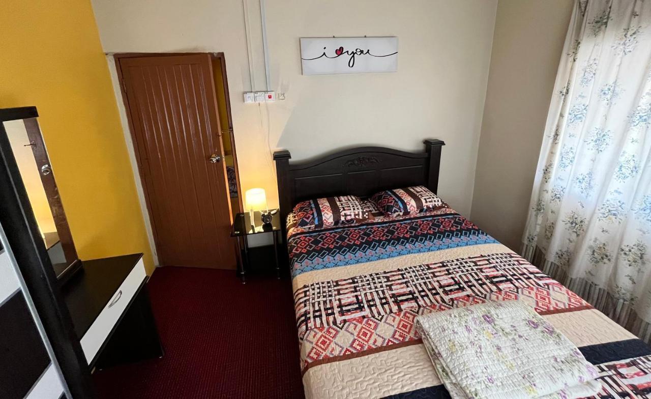 טאנה מרה Addin Homestay Tanah Merah מראה חיצוני תמונה